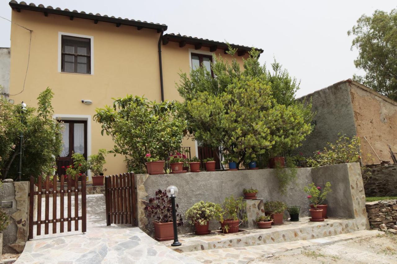 B&B S'Arrosa Antiga Santadi 外观 照片